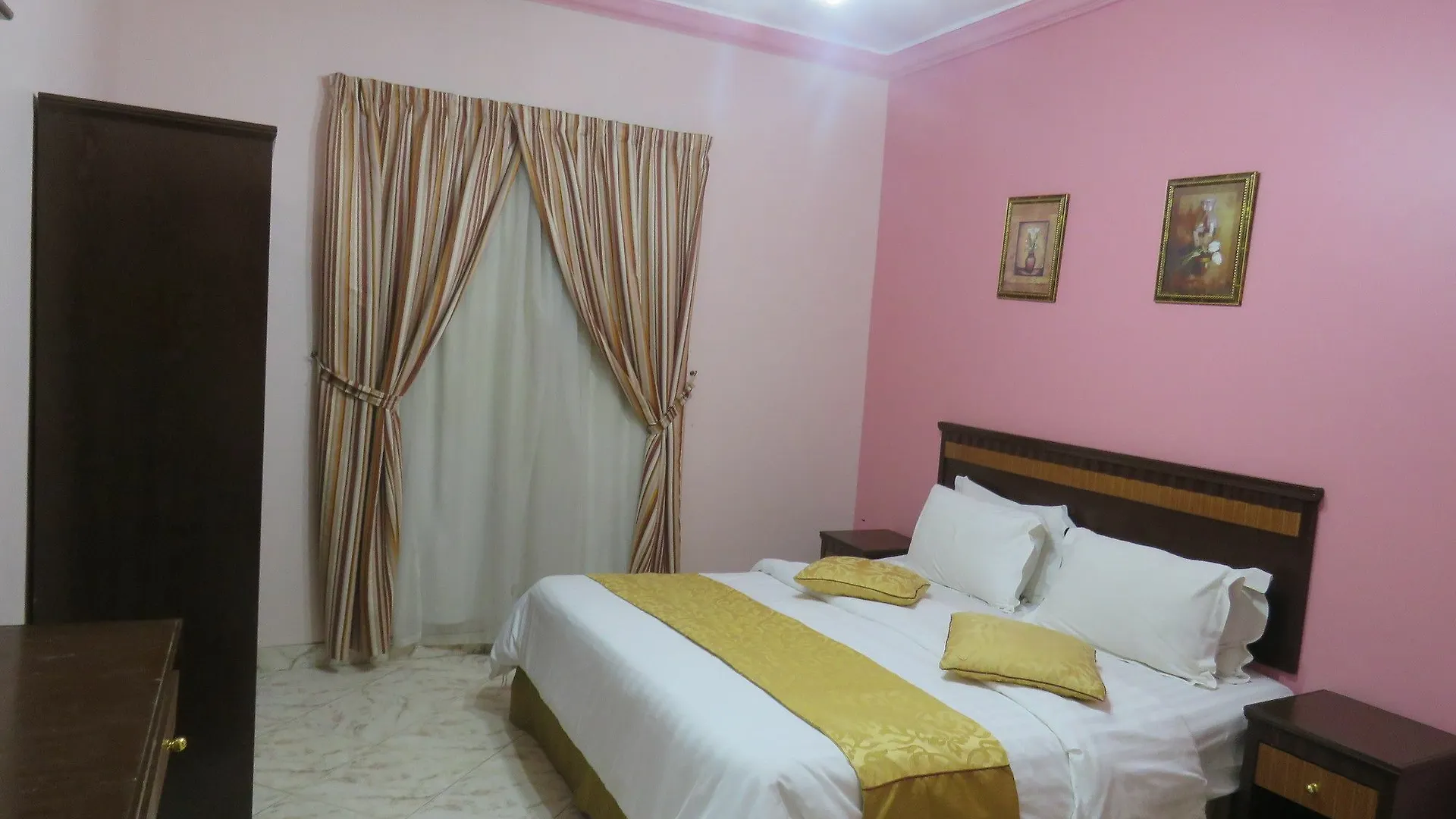 Rand Jeddah 1 Apartments